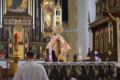 150-lecie poświęcenia kościoła - Msza Święta za zmarłych parafian, duszpasterzy, siostry zakonne i fundatorów kościoła