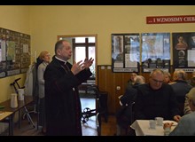 Wizytacja kanoniczna - Spotkanie chorych i seniorów z ks. biskupem w salkach (08.10.2022 10.00)