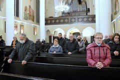 Adoracja i Msza Święta o pokój na Ukrainie (25.03.2022 - 0d 19.00 do 23.00, 23.00 - Msza Święta)